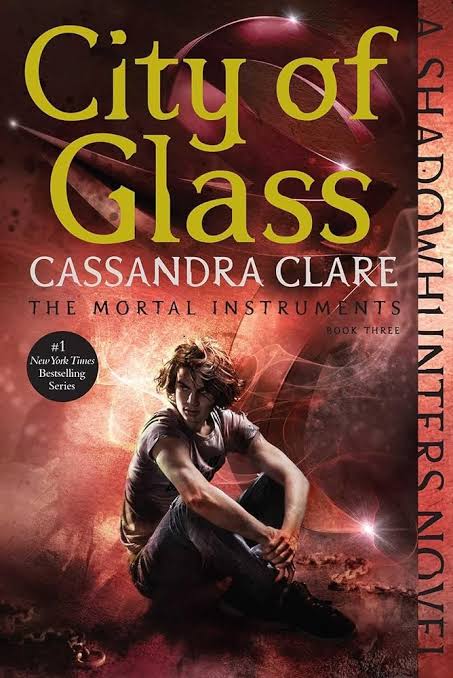 City of Glass by Cassandra Clare - front cover of The Mortal Instruments book 3 paperback, available in Pakistan
